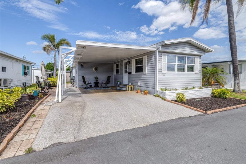 2712 17th Street Ln, Bradenton, FL 34205