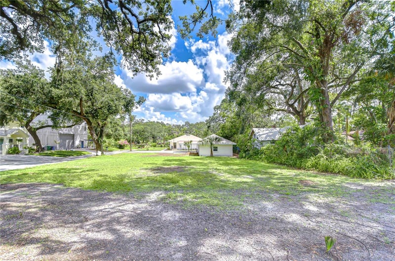 00 Stanley , Tampa, FL 33604