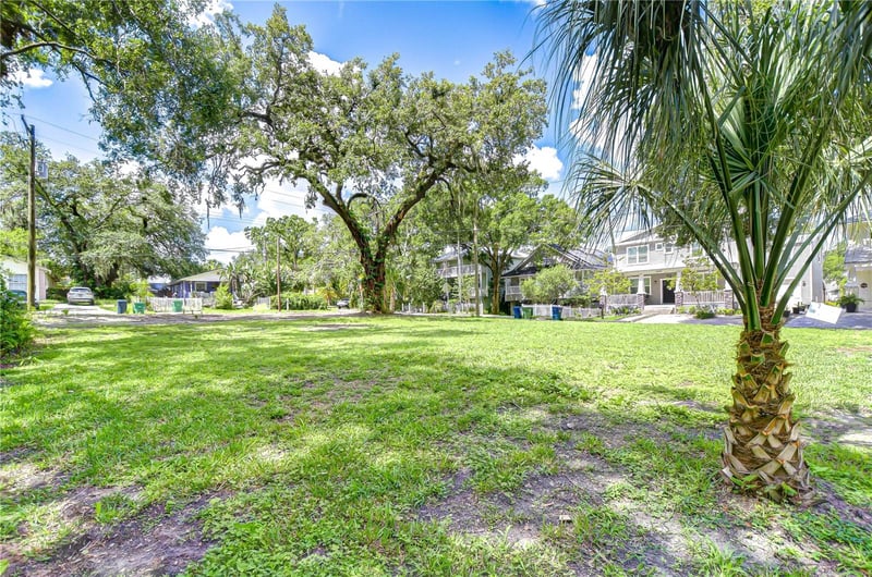 00 Stanley , Tampa, FL 33604