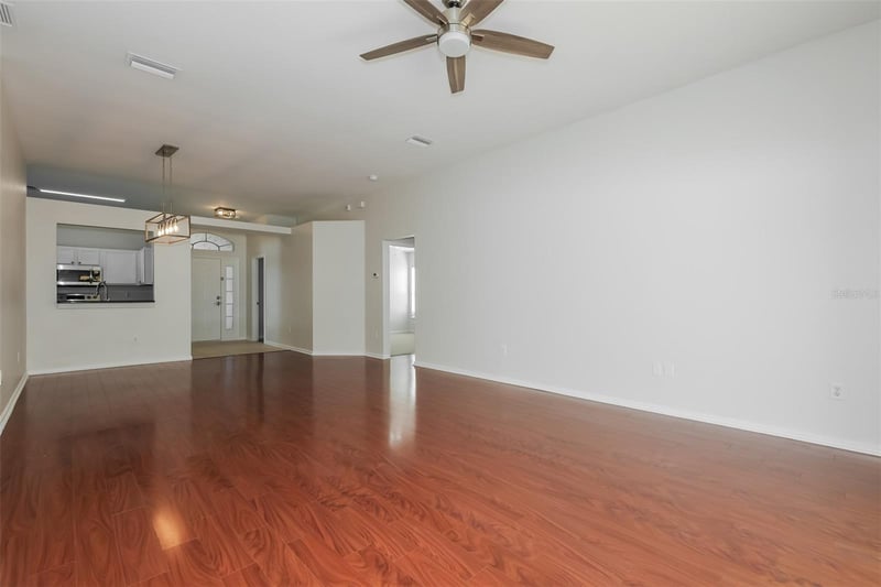 5921 War Admiral Dr, Wesley Chapel, FL 33544