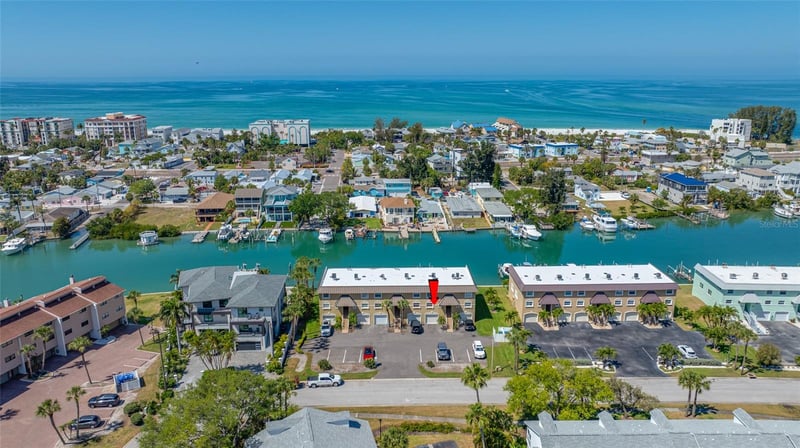 12424 Capri Cir #5, Treasure Island, FL 33706