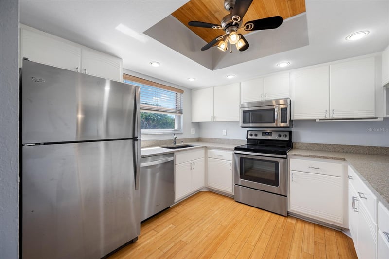 12424 Capri Cir #5, Treasure Island, FL 33706