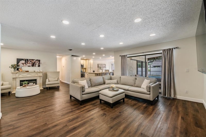 3643 Fairway Forest Cir, Palm Harbor, FL 34685