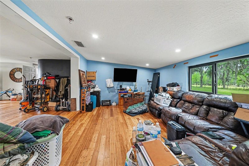 2602 Williams Rd, Plant City, FL 33565