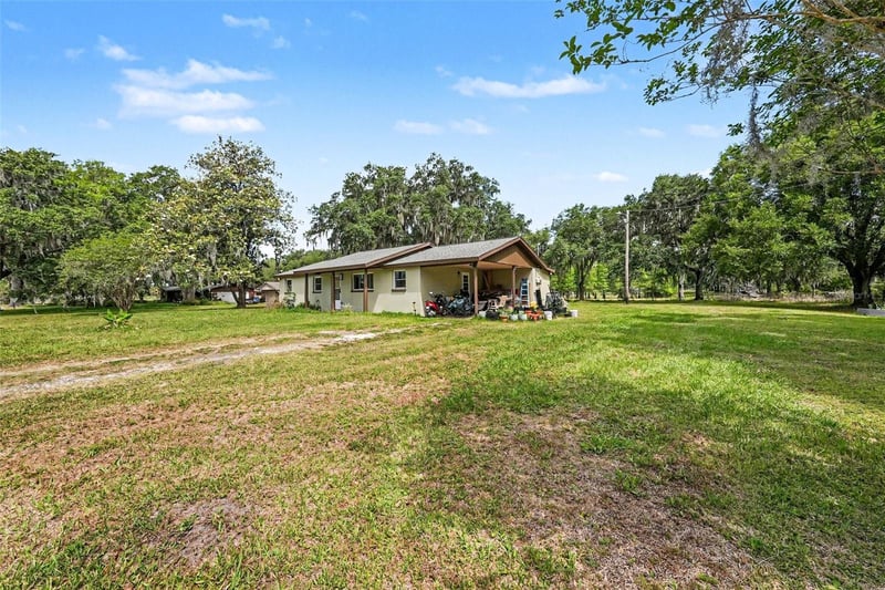 2602 Williams Rd, Plant City, FL 33565