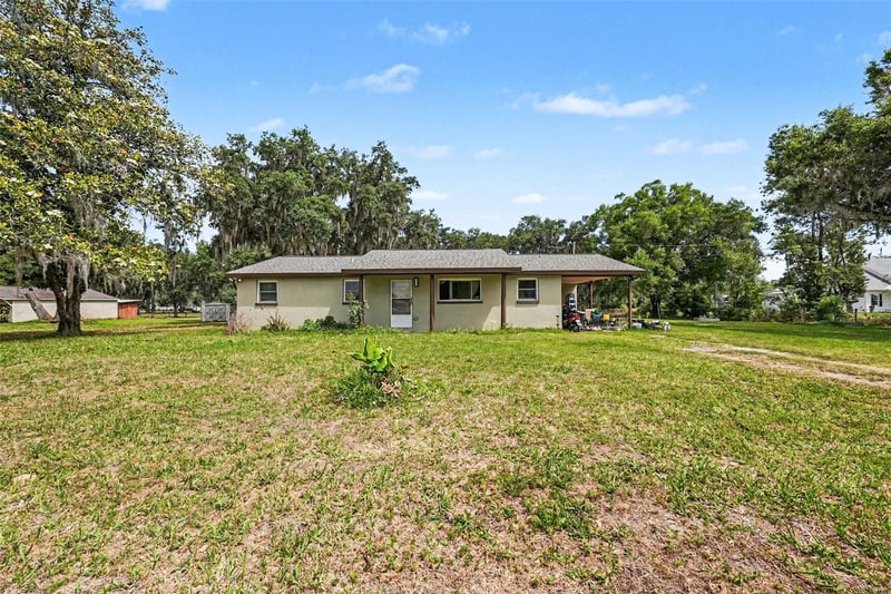2602 Williams Rd, Plant City, FL 33565