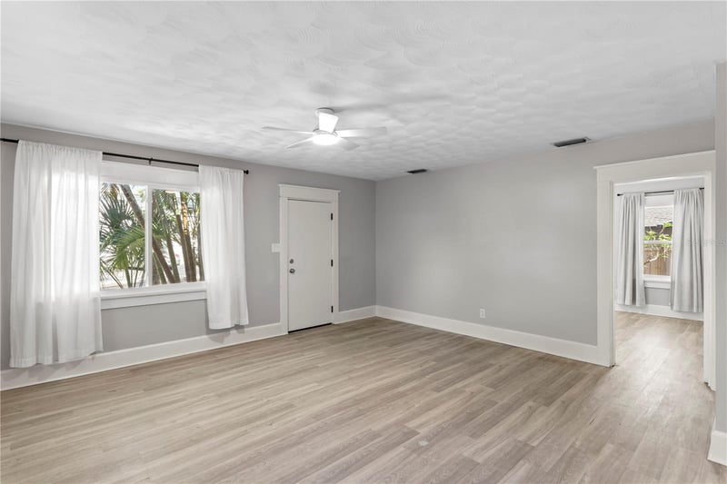 225 35th St, St Petersburg, FL 33711