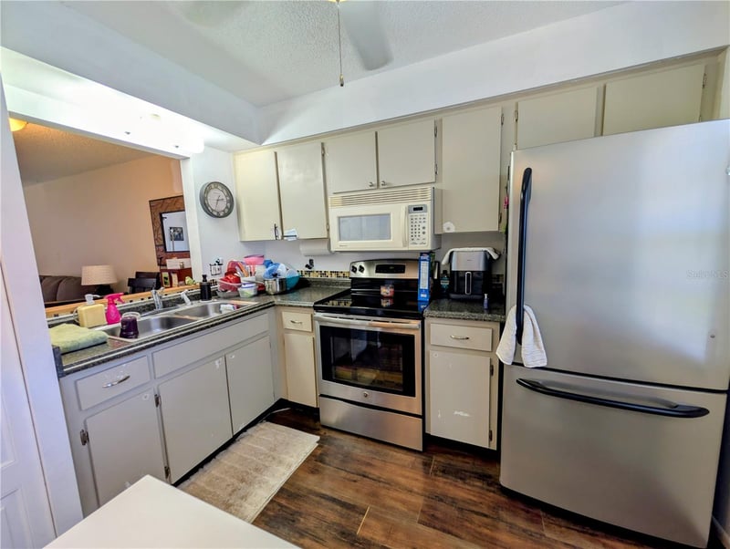 4758 Lake Villa Dr, Clearwater, FL 33762