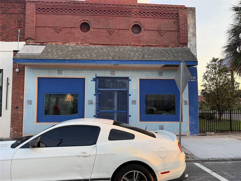 2110 Main St, Tampa, FL 33607