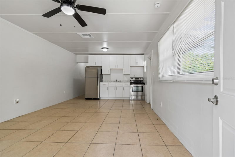9801 11th St, Tampa, FL 33612