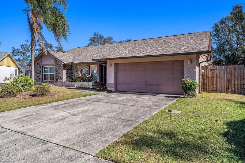 1606 Dusty Rose Ln, Brandon, FL 33510