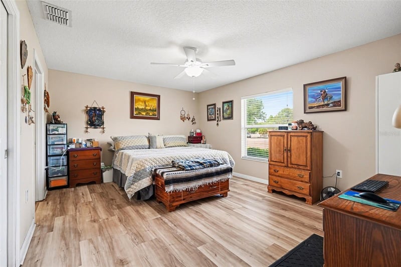 3147 Sydney Dover Rd, Dover, FL 33527