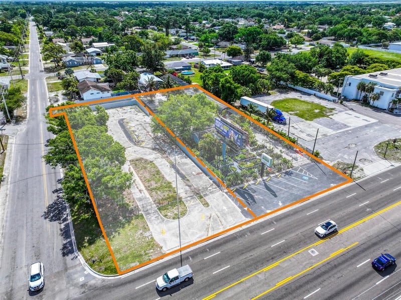 6605 14th St, Bradenton, FL 34207