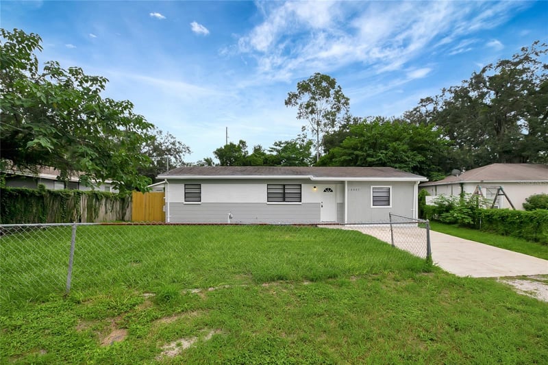 10007 20th St, Tampa, FL 33612
