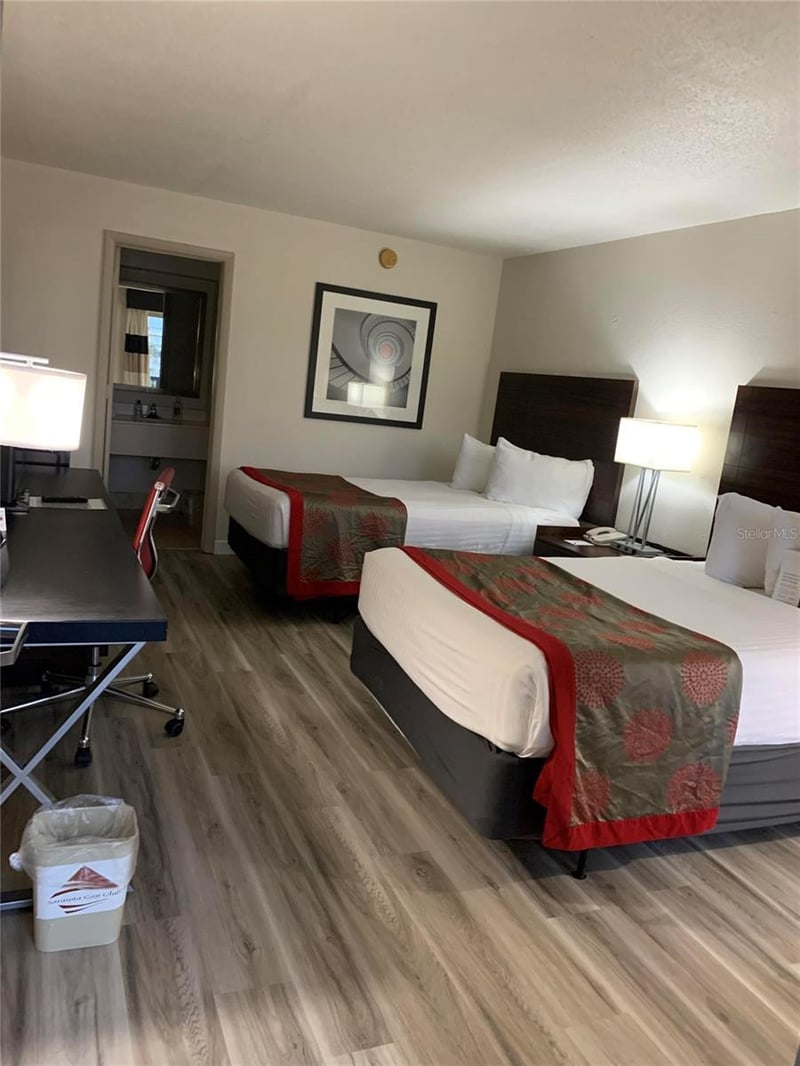 7150 Tamiami Trl #S-604, Sarasota, FL 34243
