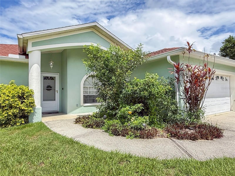 29708 69th St, Clearwater, FL 33761