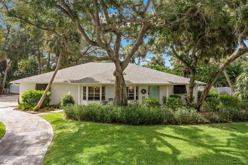 4103 Pinar Dr, Bradenton, FL 34210