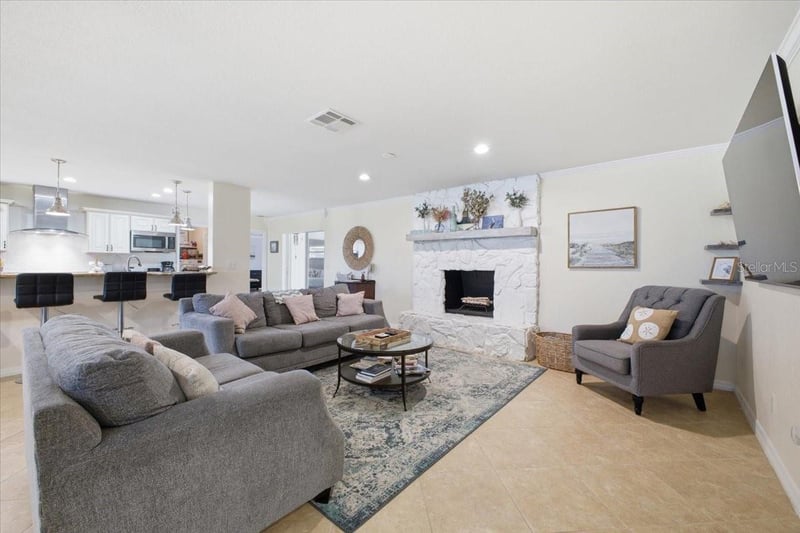 4103 Pinar Dr, Bradenton, FL 34210