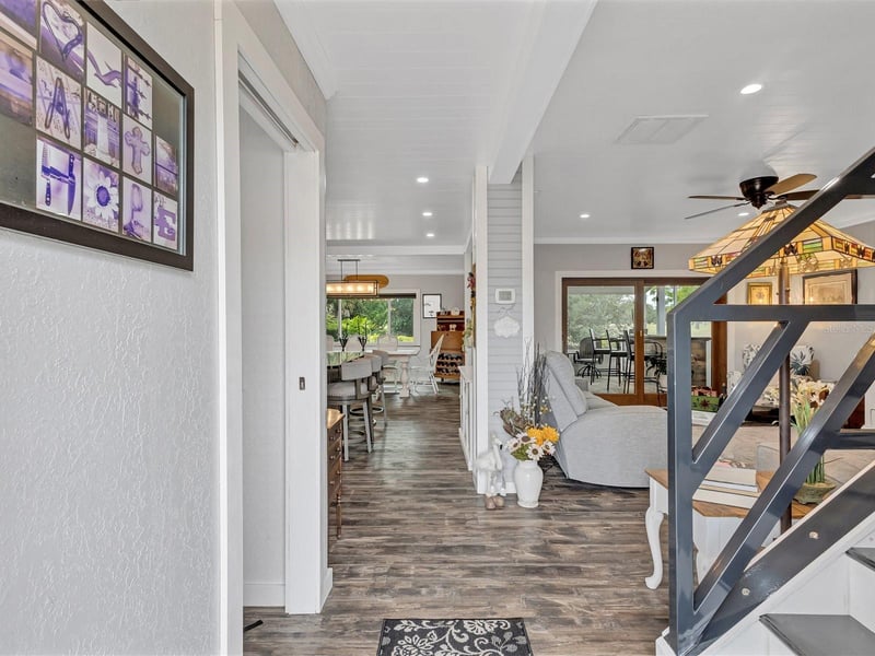 7581 Cumberland Rd #7, Seminole, FL 33777