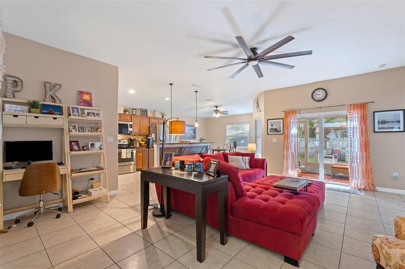 1111 38th St, Bradenton, FL 34205