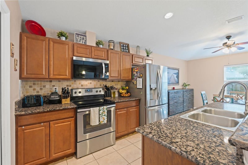 1111 38th St, Bradenton, FL 34205