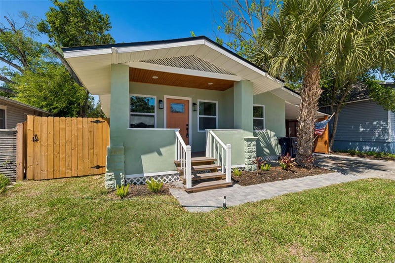 106 Fern St, Tampa, FL 33604