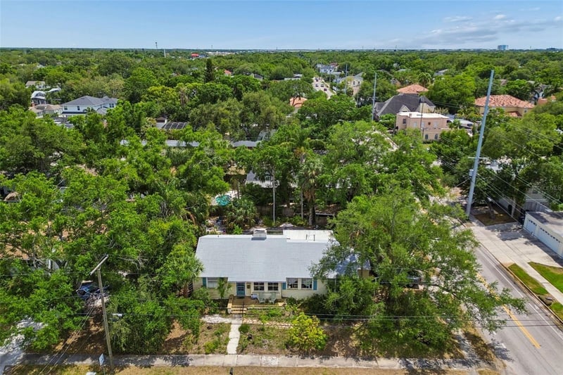 3812 Empedrado St, Tampa, FL 33629
