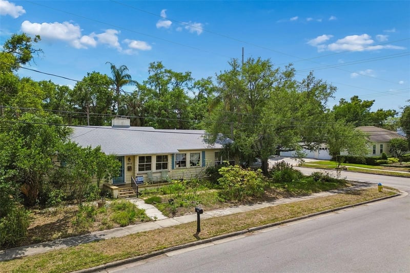 3812 Empedrado St, Tampa, FL 33629