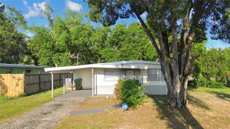 1421 14th St, Bradenton, FL 34208