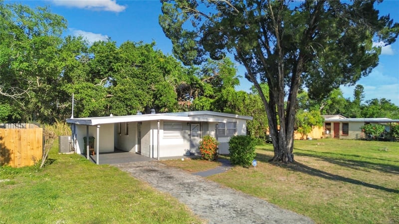 1421 14th St, Bradenton, FL 34208