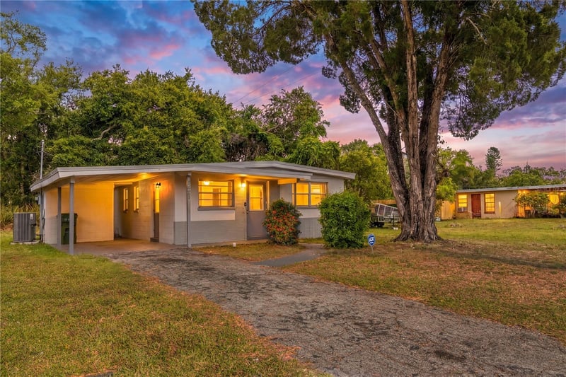 1421 14th St, Bradenton, FL 34208