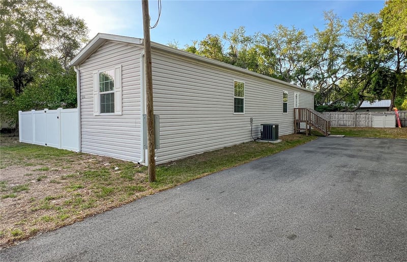 12203 Lantana Ave, New Port Richey, FL 34654