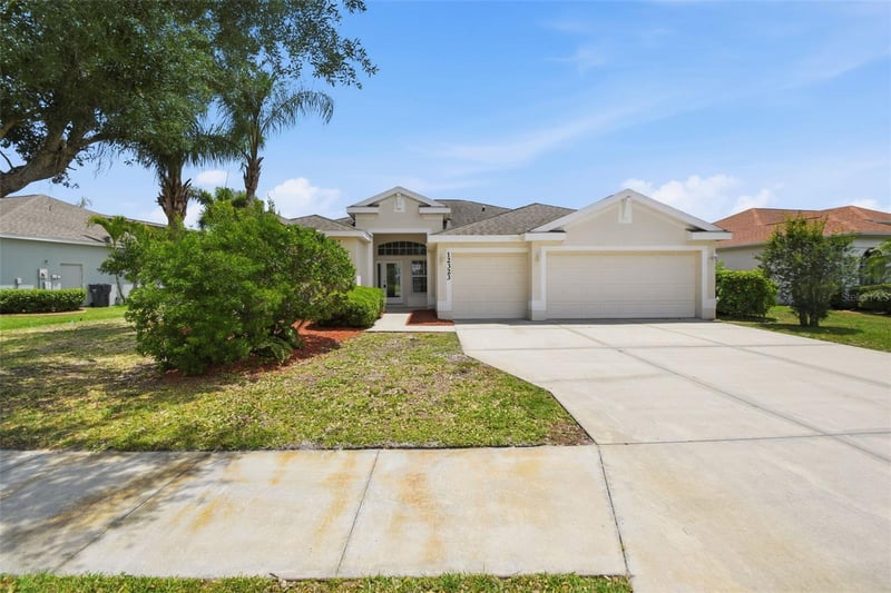12323 30th St, Parrish, FL 34219