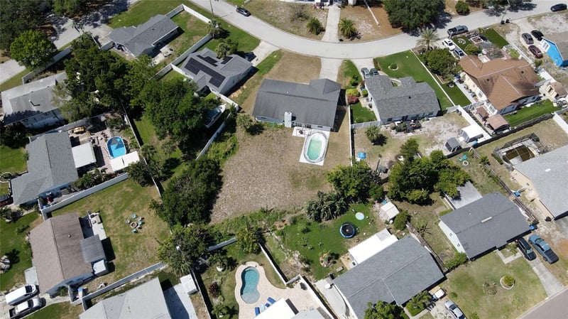 4356 Tarpon Dr, St Petersburg, FL 33705