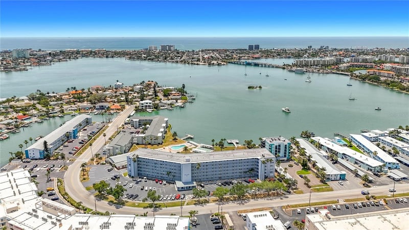 1868 Shore Dr #503, South Pasadena, FL 33707