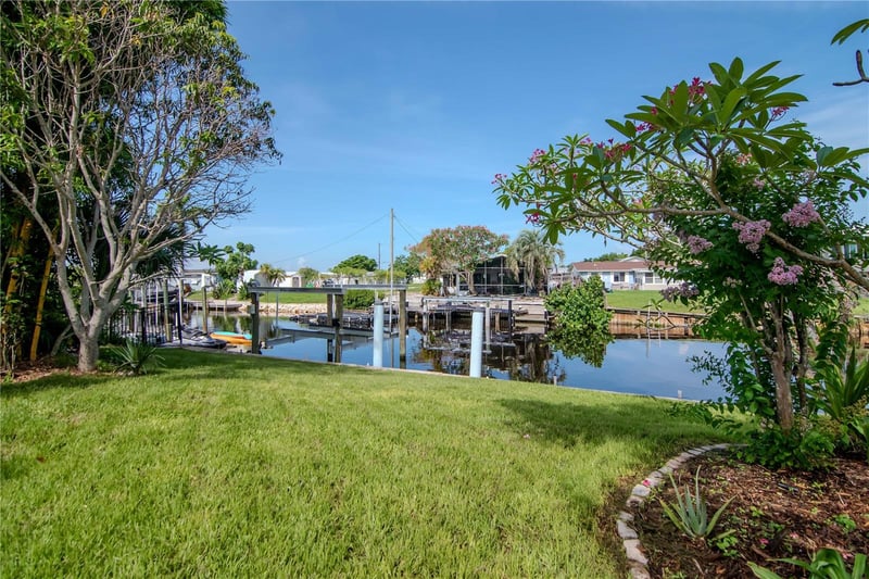 106 Steven St, Ruskin, FL 33570