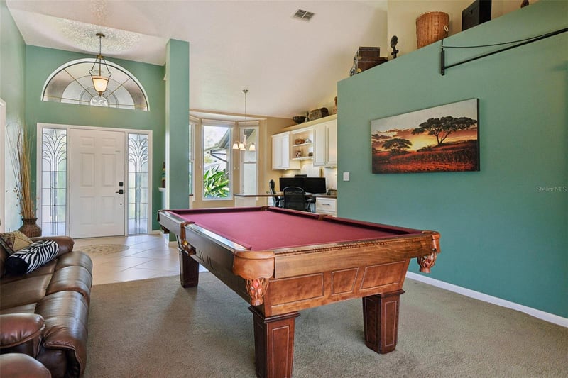 1215 Huntington Ln, Safety Harbor, FL 34695