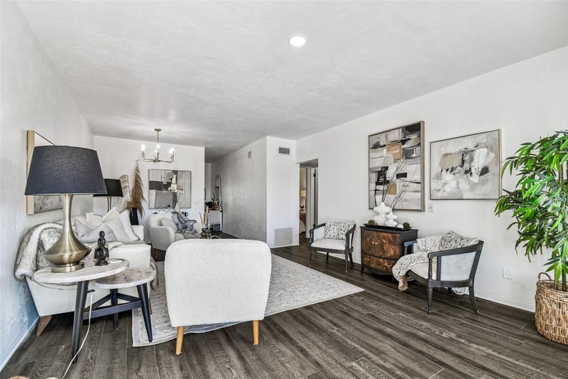 5861 42nd Ter #1712, Kenneth City, FL 33709