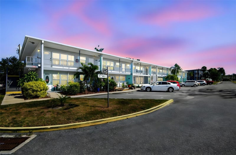 5861 42nd Ter #1712, Kenneth City, FL 33709