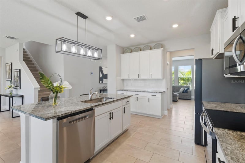 151 Bright Ibis Ave, Apollo Beach, FL 33572