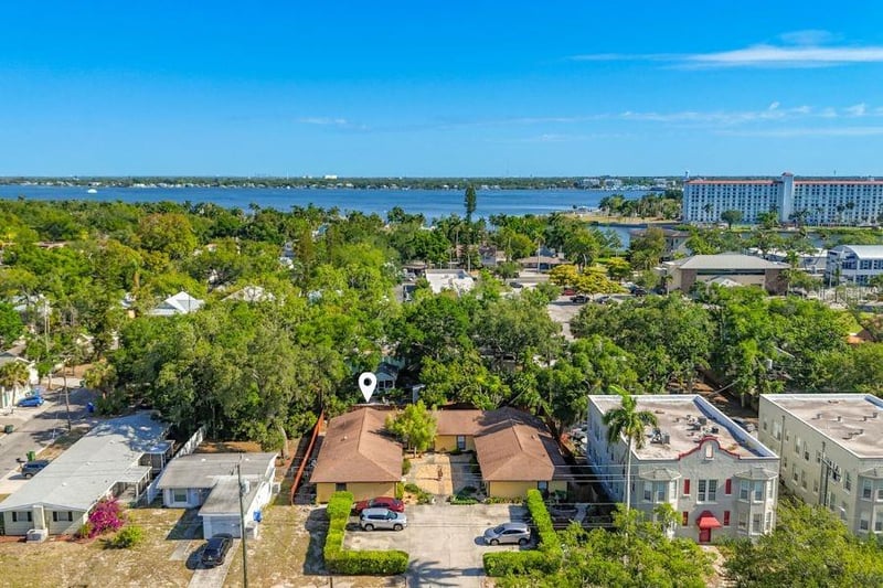 2006 7th Ave #B, Bradenton, FL 34205
