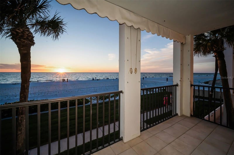 2500 Gulf Blvd #204B, Belleair Beach, FL 33786