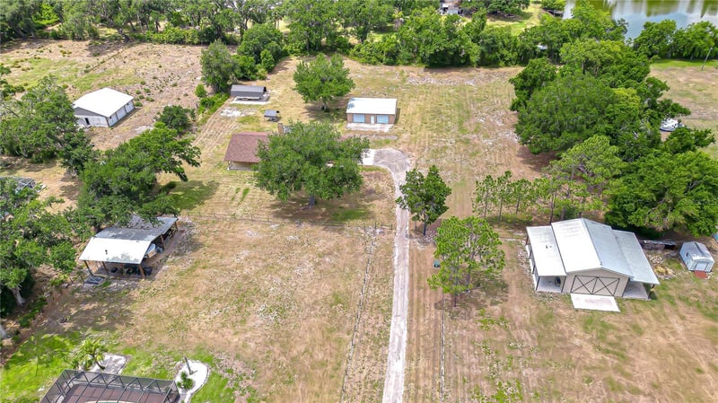 2623 Bethlehem Rd, Plant City, FL 33565