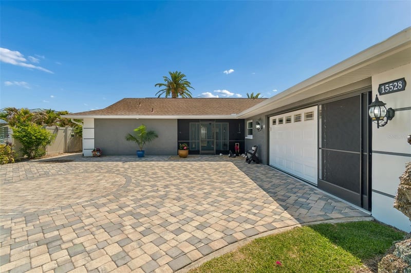 15528 Allmand Dr, Hudson, FL 34667
