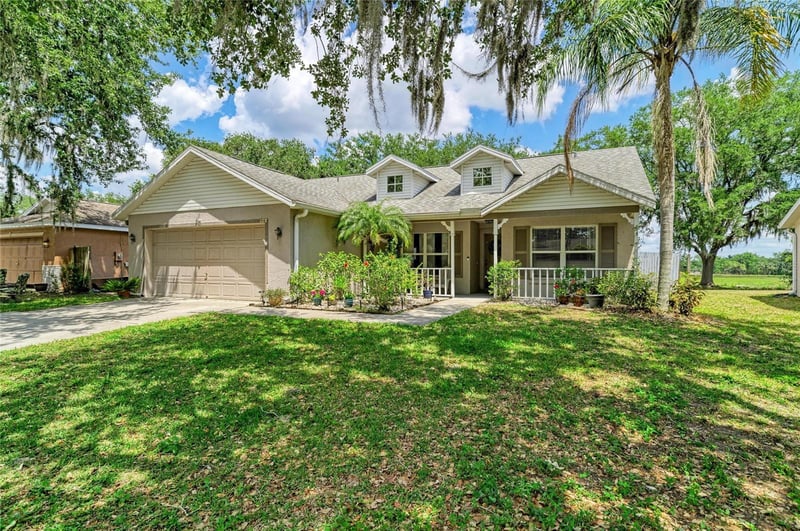 11217 2nd Ave, Bradenton, FL 34212