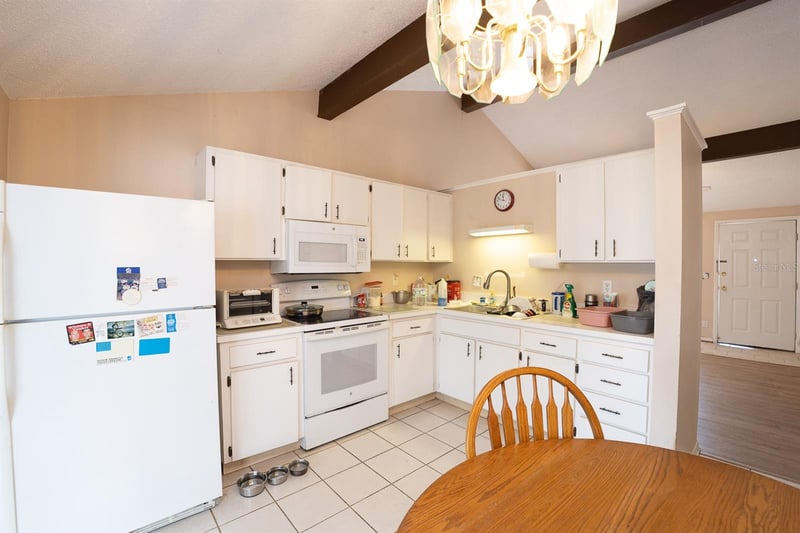 8602 Briar Grove Cir, Tampa, FL 33615