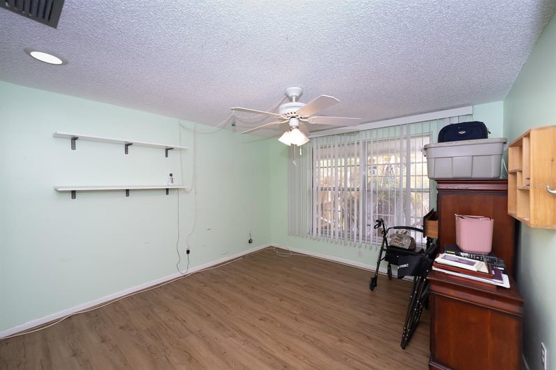 8602 Briar Grove Cir, Tampa, FL 33615