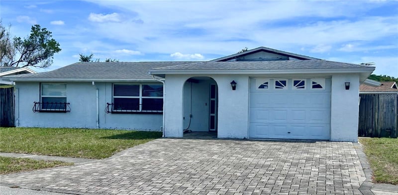 5746 Friedly Ave, New Port Richey, FL 34652