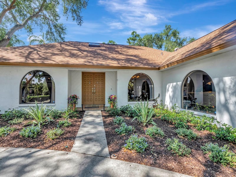 2820 Valencia Ln, Palm Harbor, FL 34684