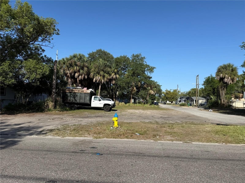 3208 29th St, Tampa, FL 33605